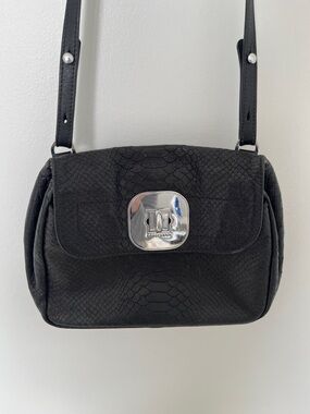 Longchamp Gatsby Black Textured Crossbody Bag with Silver Push-Lock and Hardware